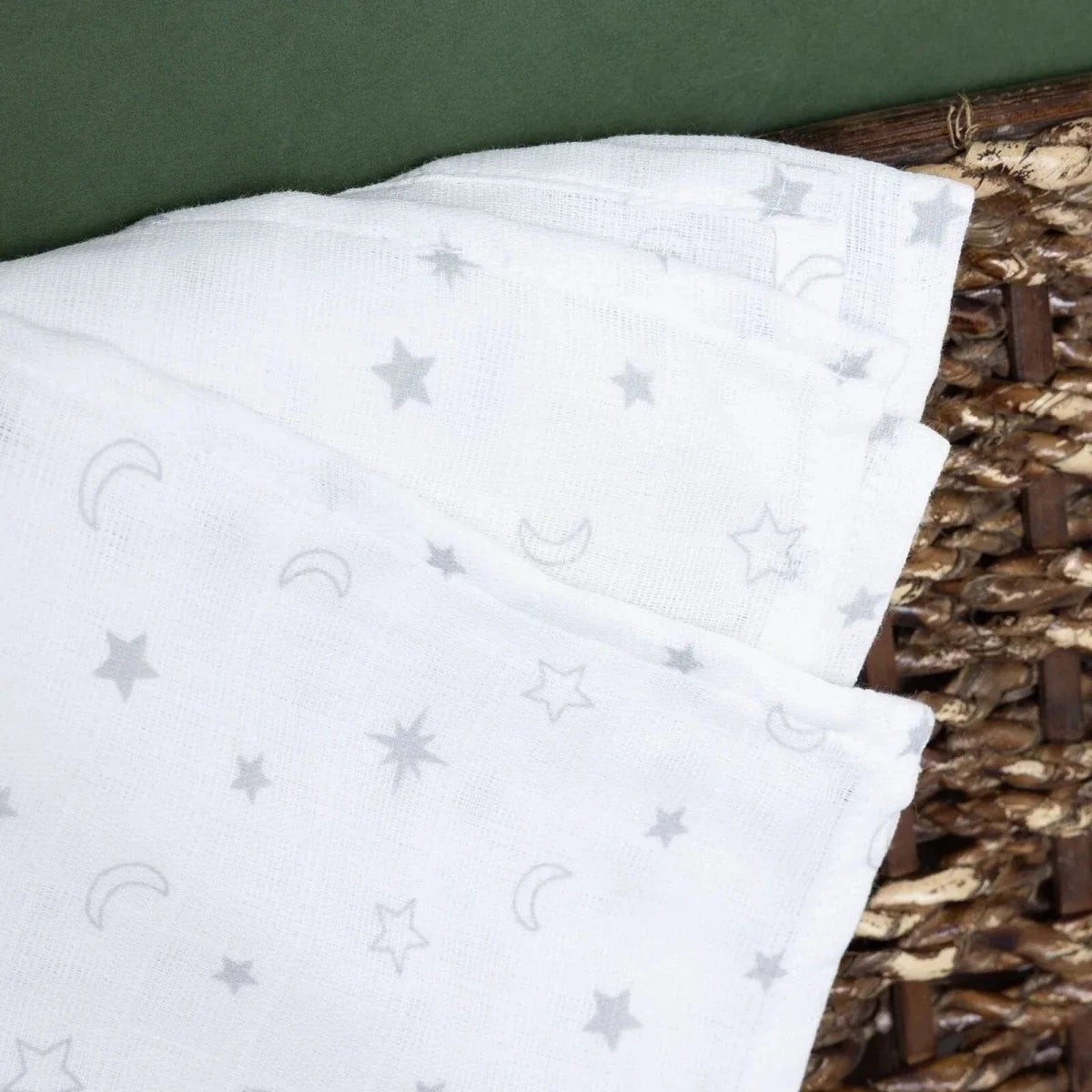 Mollia Star Print Muslin Baby Blanket (90 x 110 cm) - Ecru