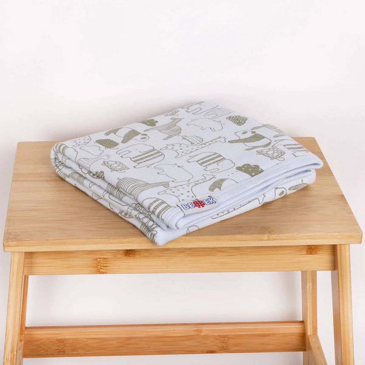 Bebbek Animal Print Jersey Baby Blanket (80 x 80 cm)