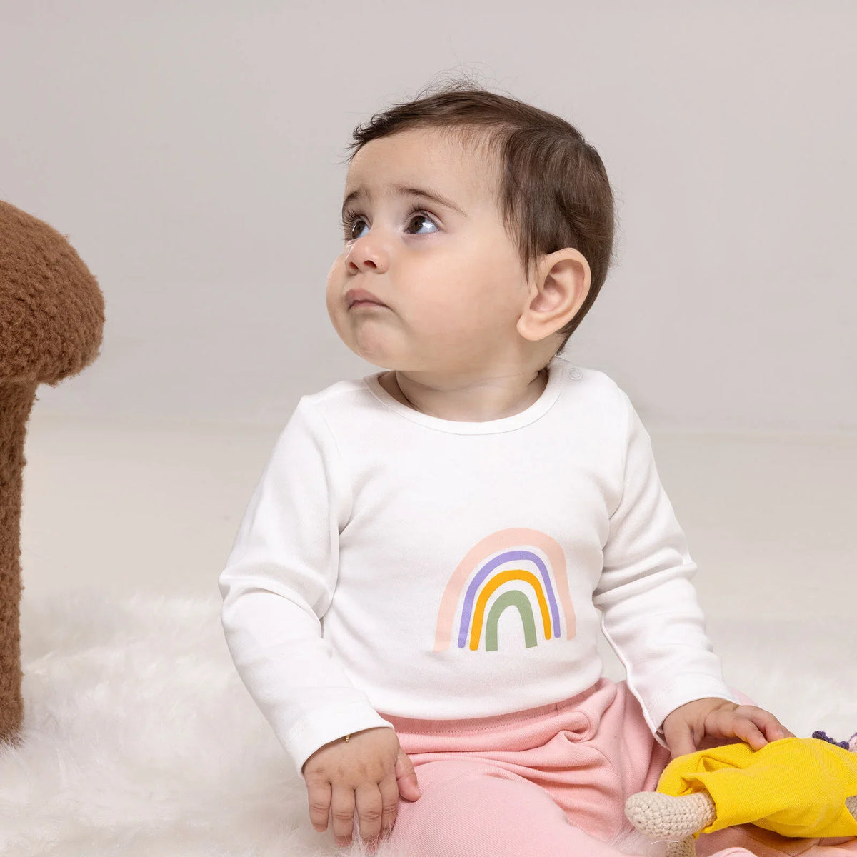 HelloBaby 4 Piece Rainbow Print Baby Hospital Bag Set (Newborn to 9 Months)