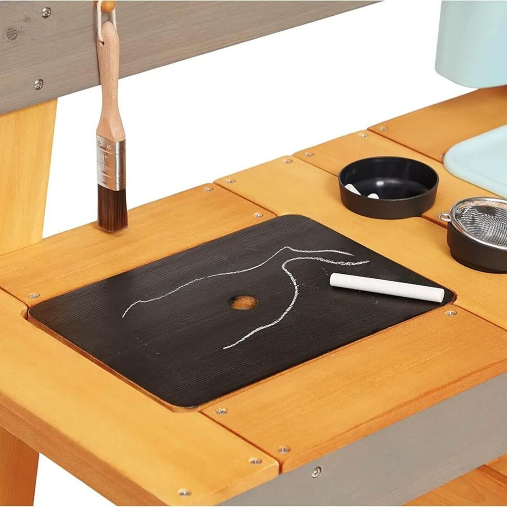 Janod Muddy Lab Outdoor Kitchen