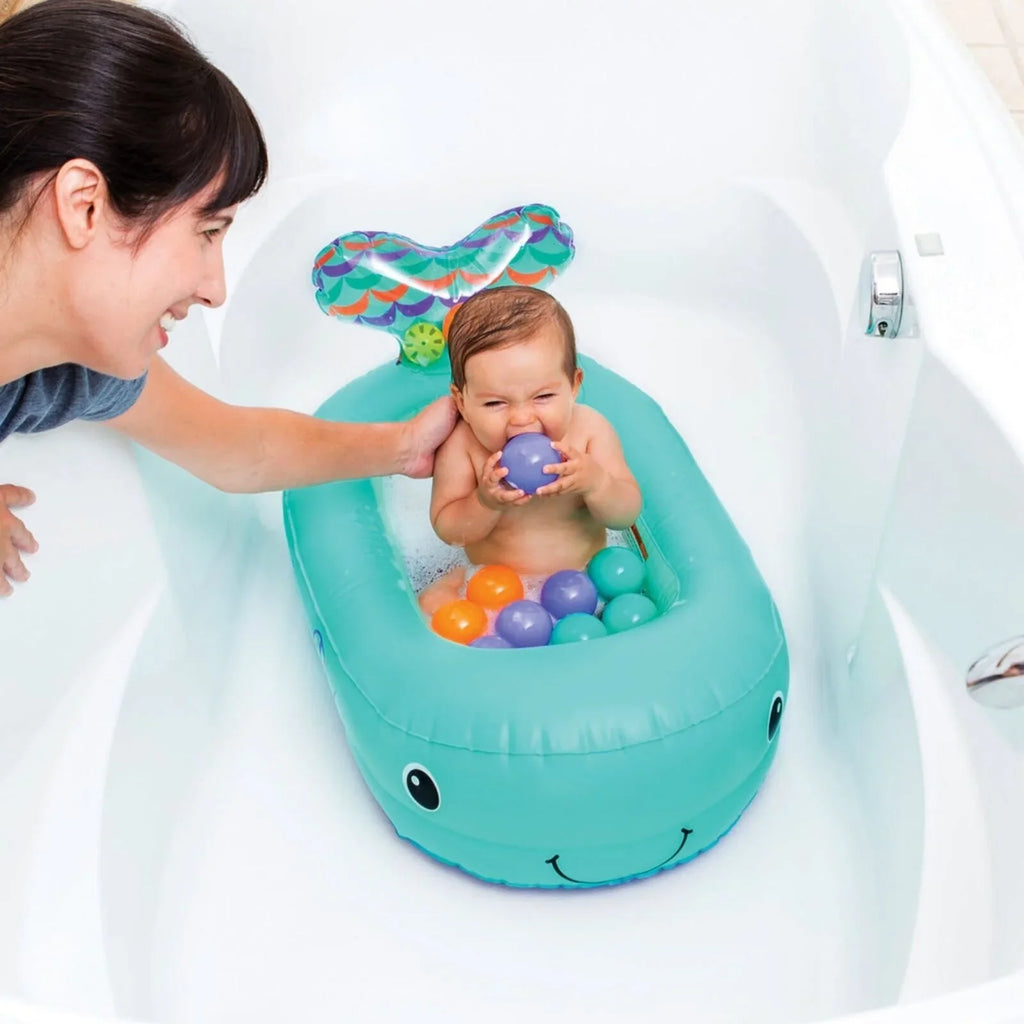 Infantino Whale Bubble Inflatable Bath Tub