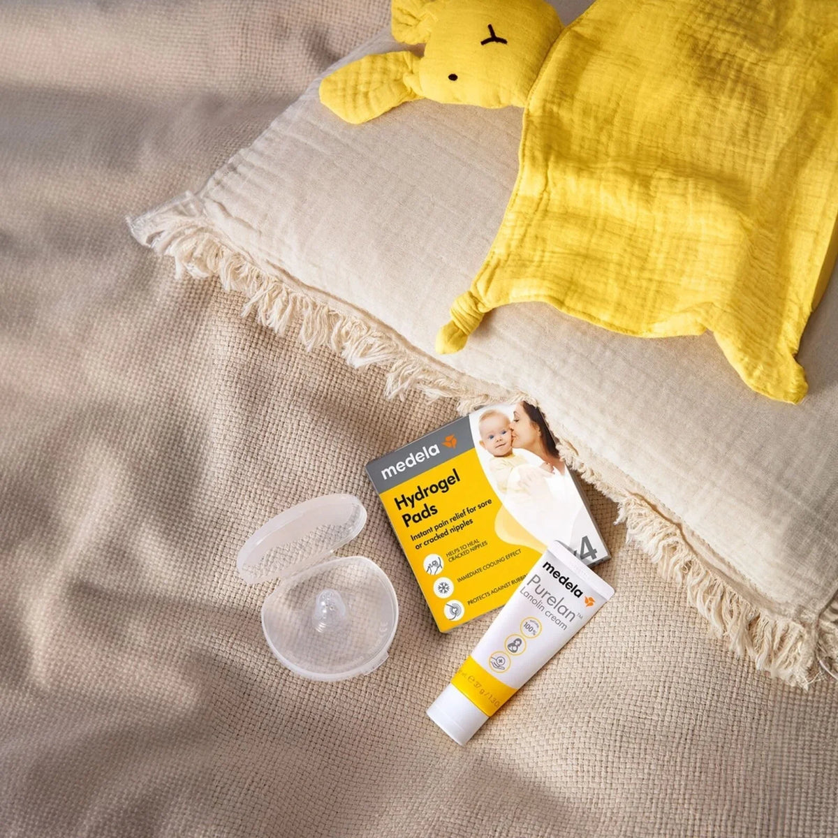Medela Contact Nipple Shields (S) with Case Pack of 2