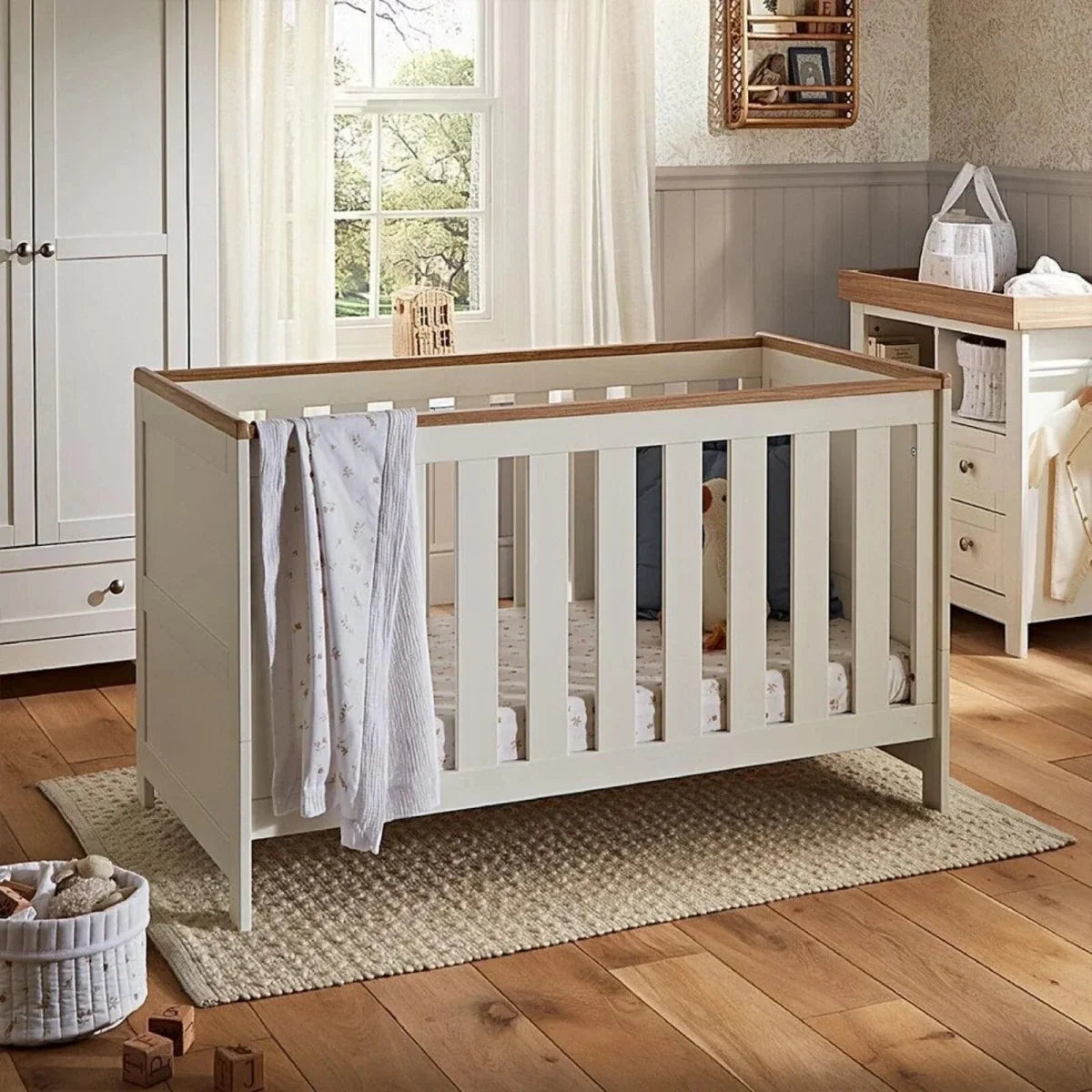 CuddleCo Burford 3 Piece Nursery Furniture Set - White/Oak