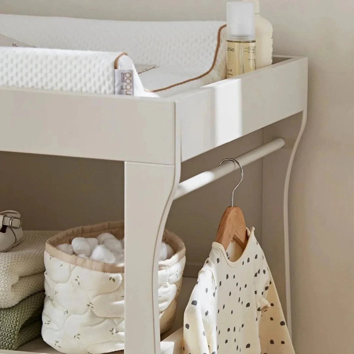CuddleCo Clara Mini Changer - Cashmere